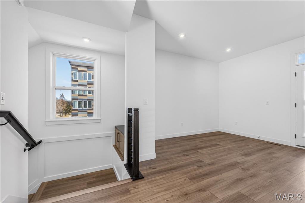 8979 Eager Road Richmond Heights, MO 63144 - Photo 8 of 35