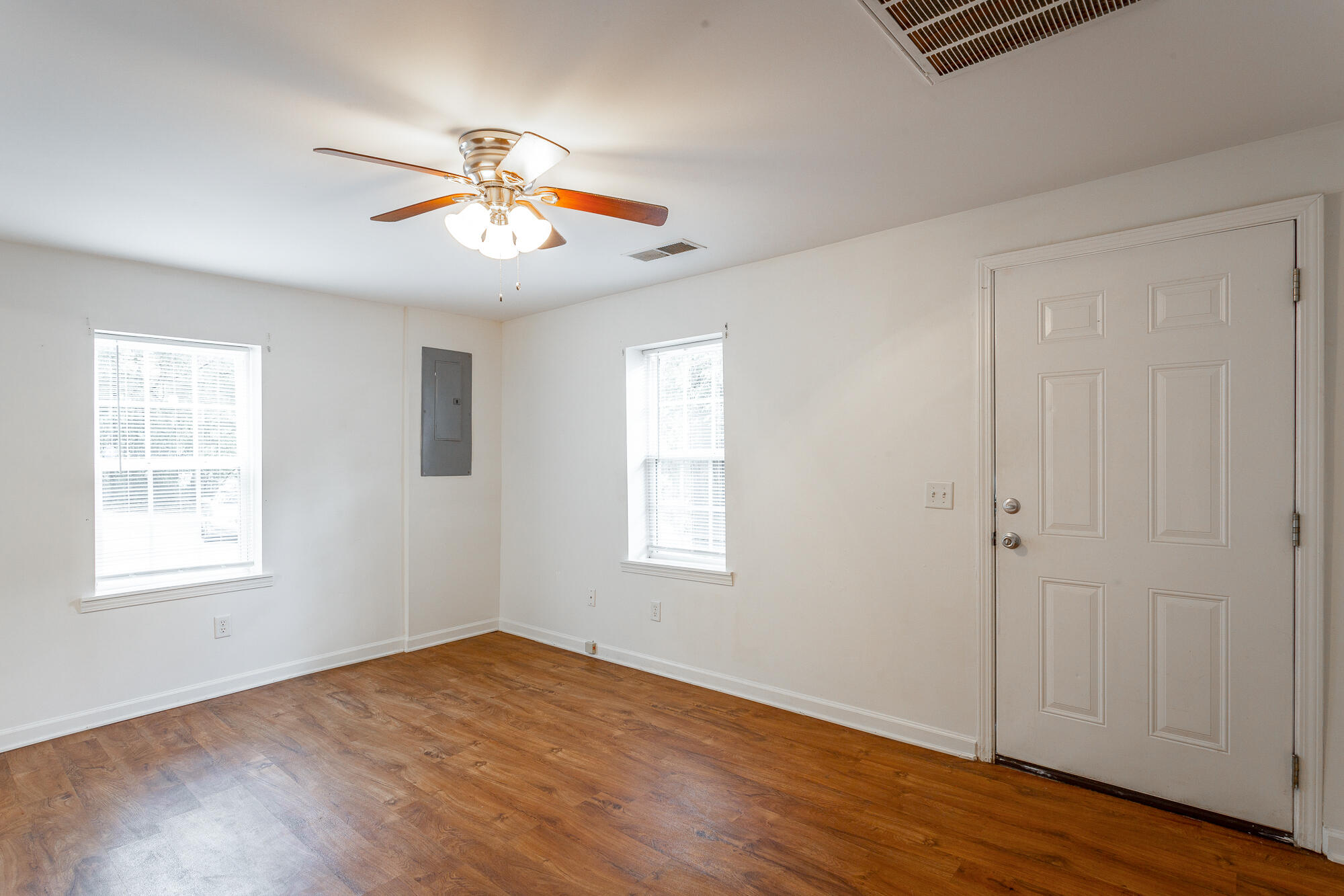 2711 Banks Road Chattanooga, TN 37421 - Photo 5 of 16 211 Banks Rd. HD-17