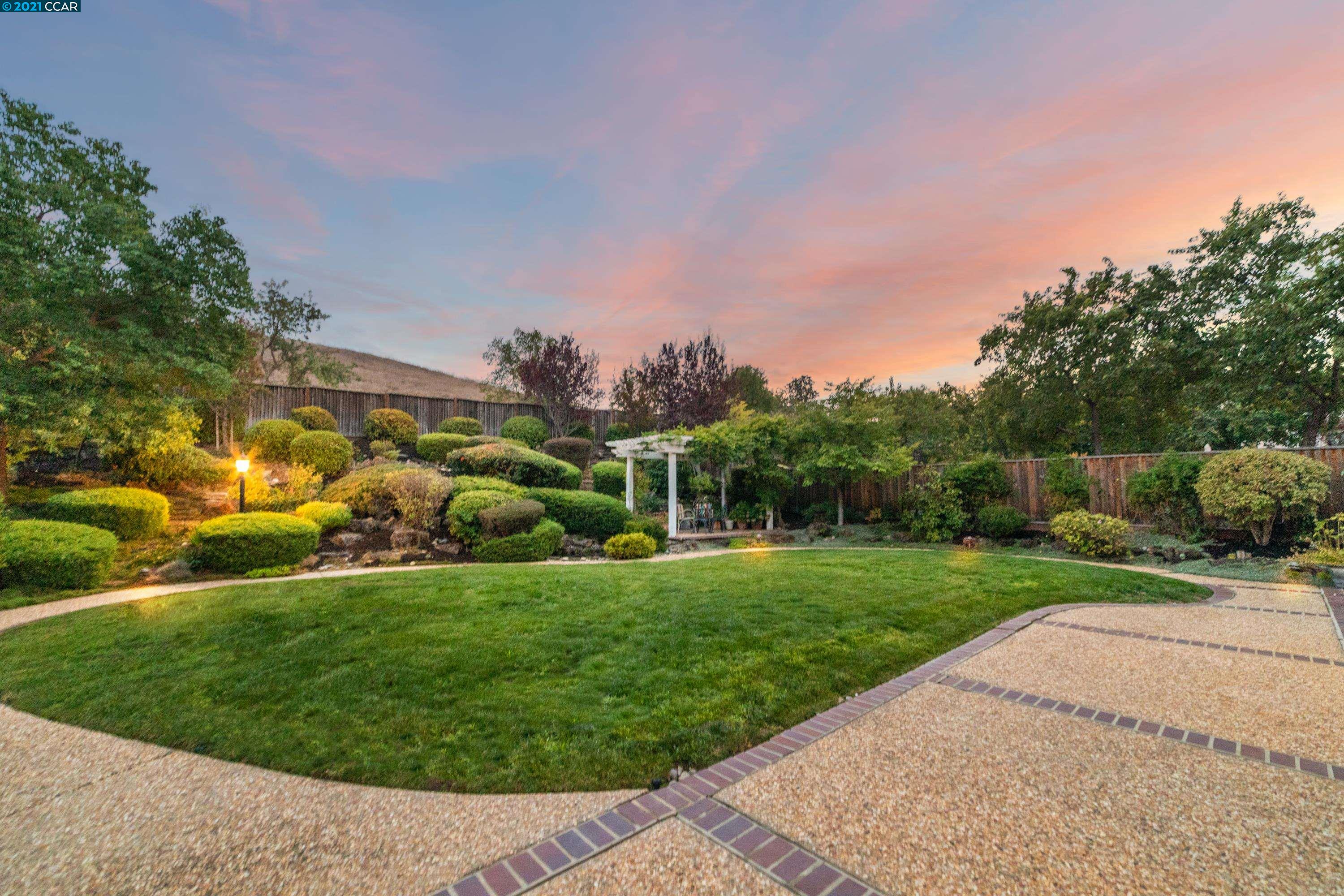 9111 South Gale Ridge Road San Ramon, CA 94582 - Photo 1 of 1 a view of a park with large trees