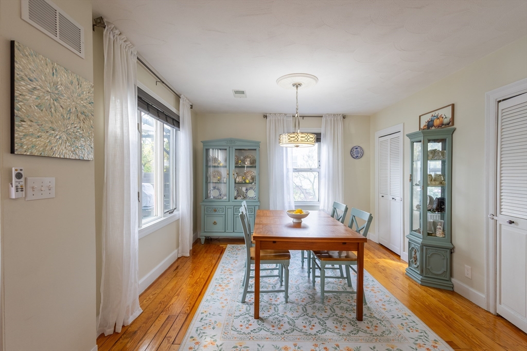 137 Papineau Avenue Woonsocket, RI 02895 - Photo 14 of 33 a workspace with furniture and window