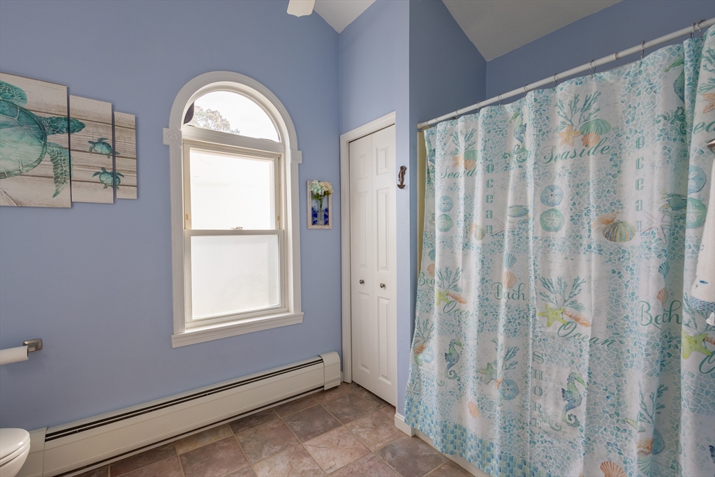 137 Papineau Avenue Woonsocket, RI 02895 - Photo 23 of 33