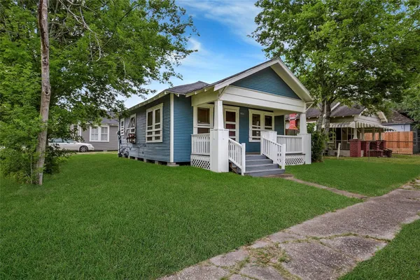 $1,250 | 3301 Dennis Street, Houston, TX 77004
