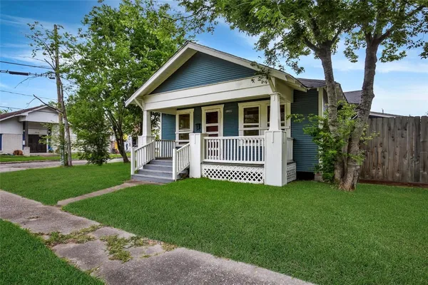 $1,250 | 3301 Dennis Street, Houston, TX 77004