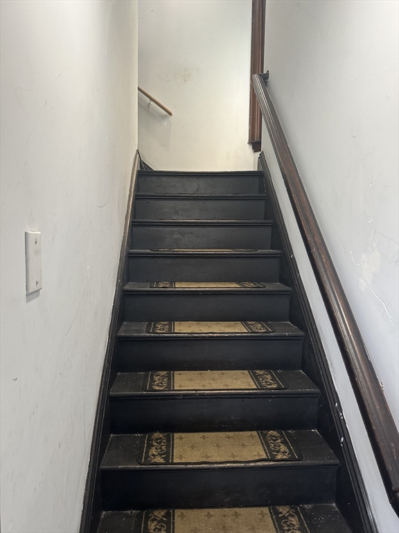 441 High Street, Unit 2 Lowell, MA 01852 - Photo 5 of 29