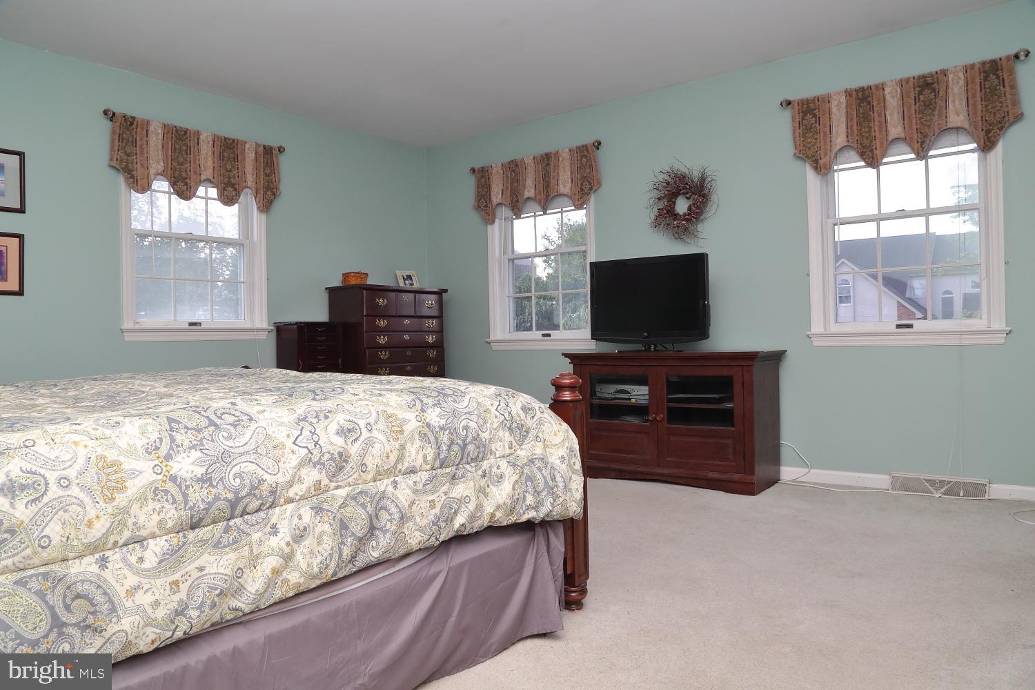 671 Ridgeview Drive Ephrata, PA 17522 - Photo 16 of 27