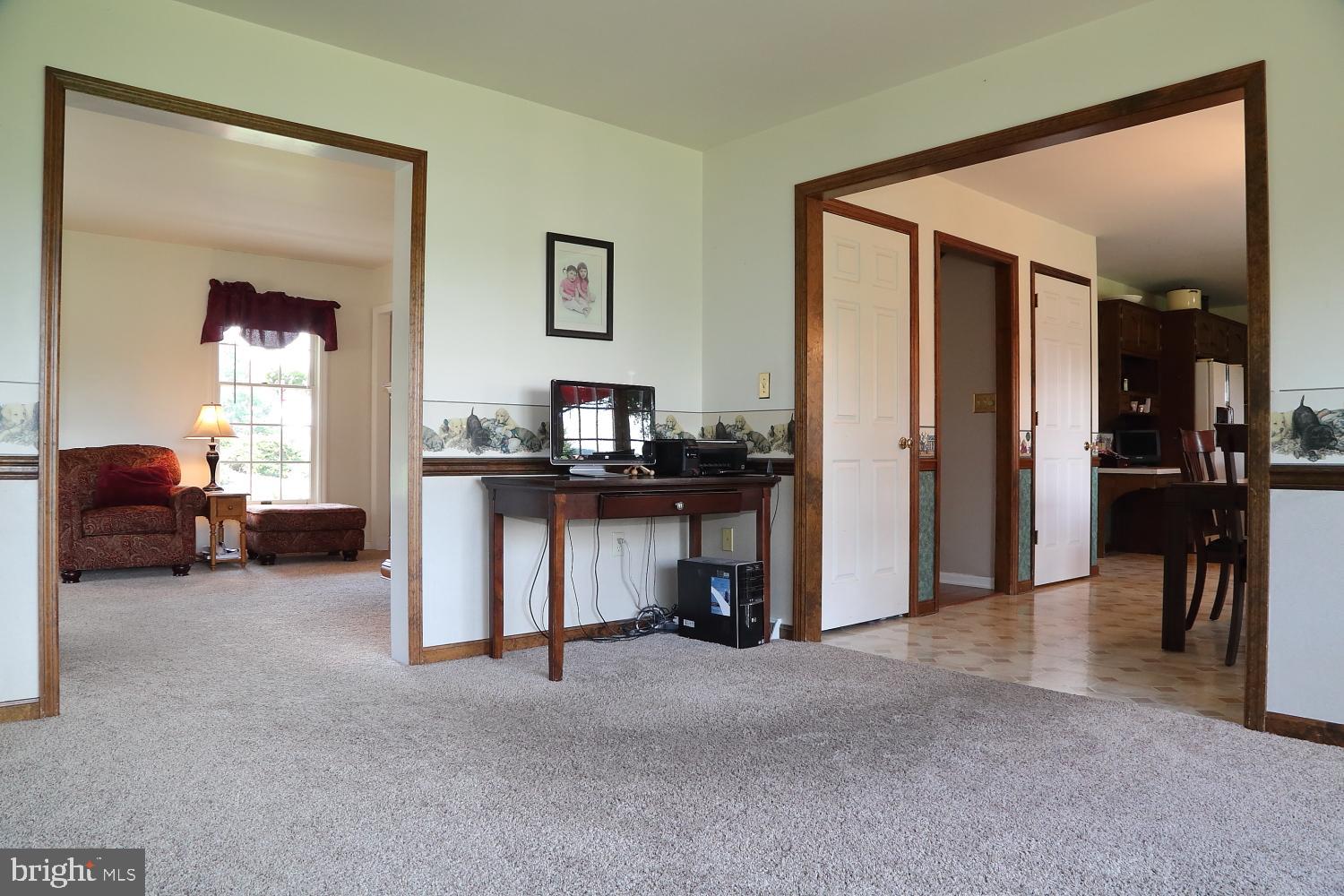 671 Ridgeview Drive Ephrata, PA 17522 - Photo 5 of 27