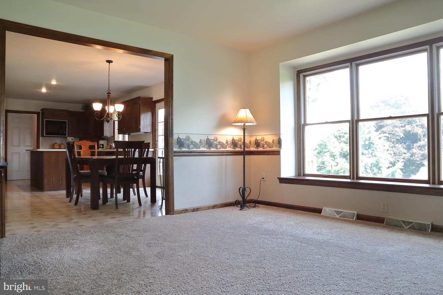 671 Ridgeview Drive Ephrata, PA 17522 - Photo 9 of 27