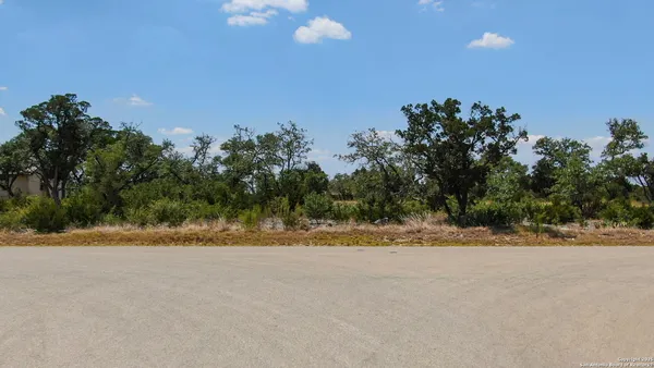 $476,000 | 520 Copper Crest, New Braunfels, TX 78132