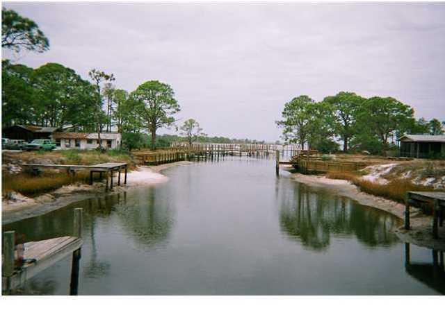 113 Anglers Road Carrabelle, FL 32322 - Photo 1 of 16