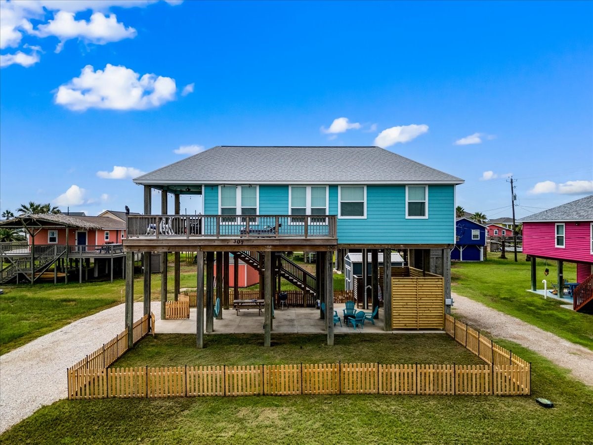 307 Olive Street Surfside Beach, TX 77541 - Photo 3 of 23