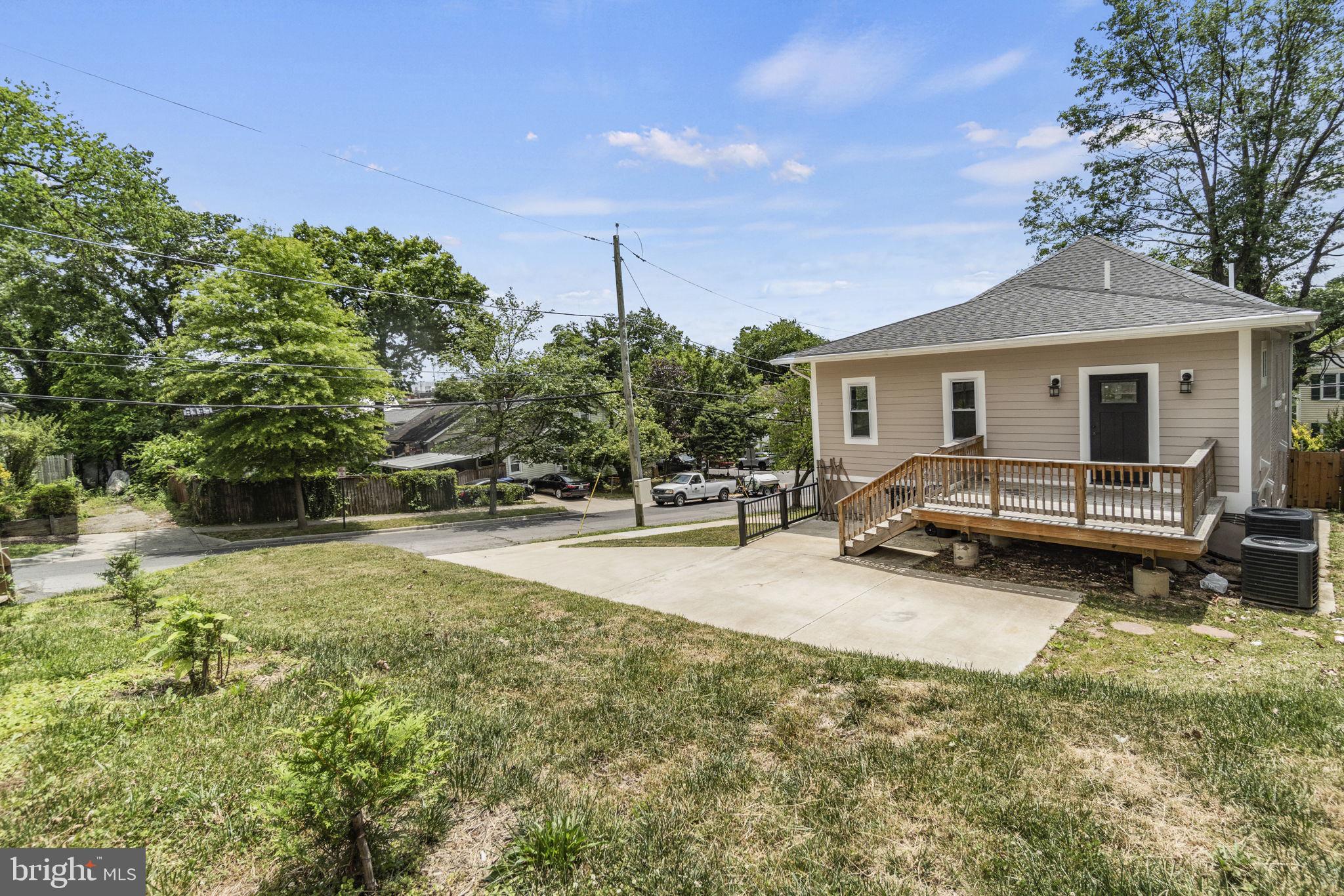 3110 Perry Street, Unit A Mount Rainier, MD 20712 - Photo 11 of 11 Driveway