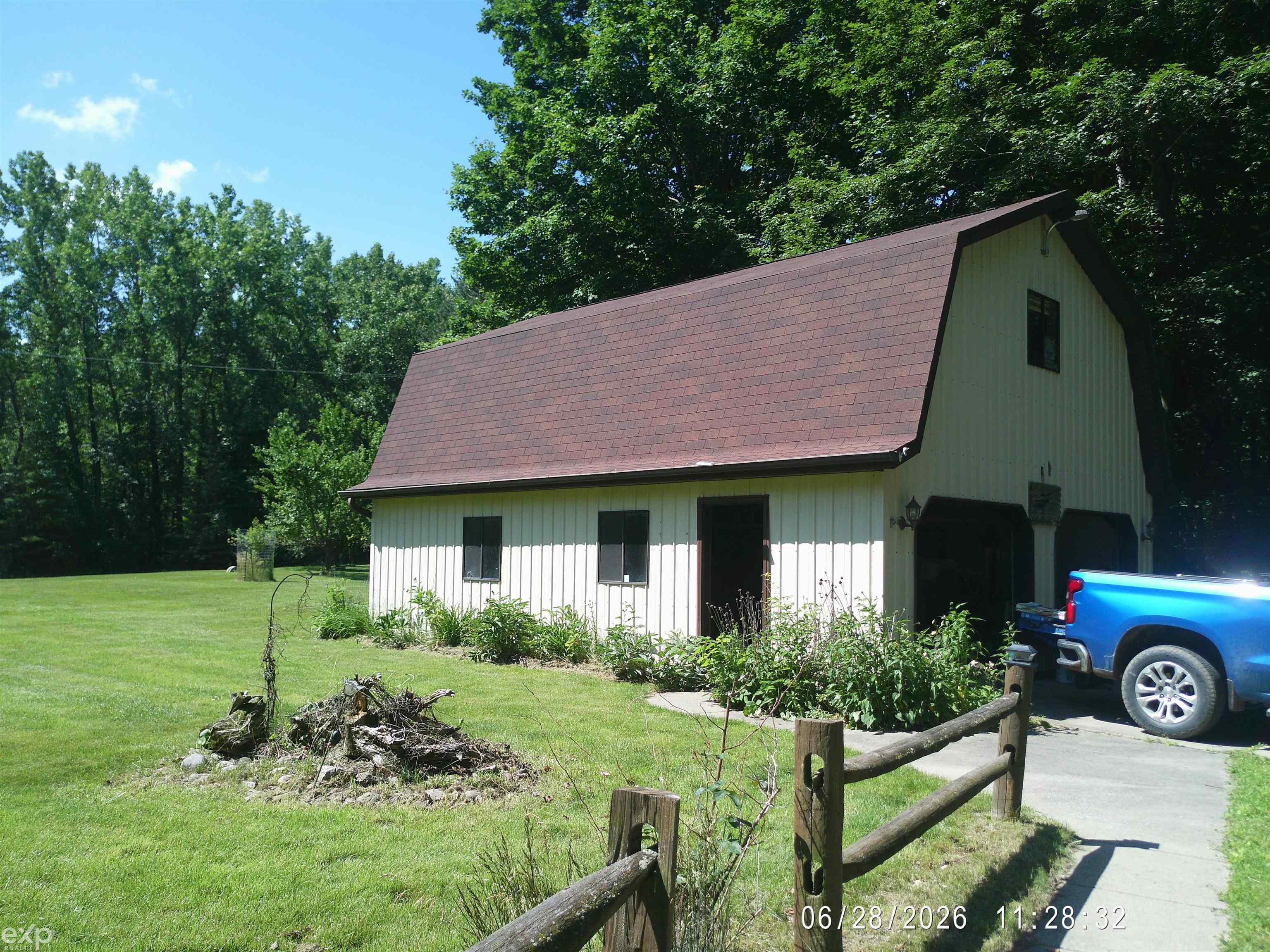 4707 Dixon Road Caro, MI 48723 - Photo 15 of 20 50213120-d9fa4342-11f9-4a51-aec1-21ea541fc762.JPG