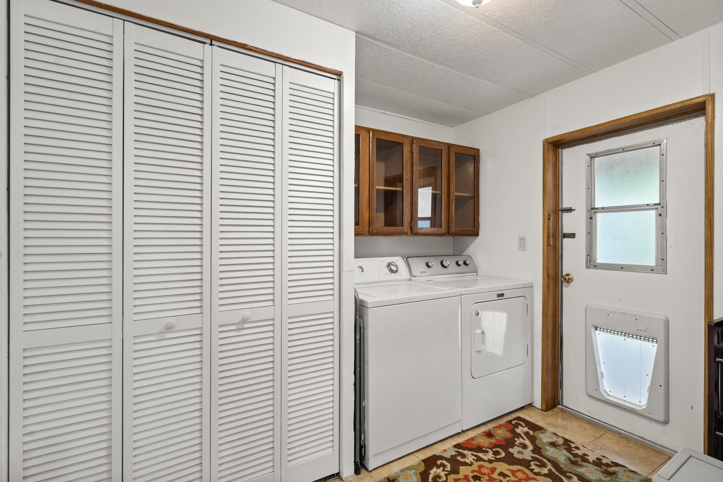 315 Queens Branch Road Rogue River, OR 97537 - Photo 18 of 42 Laundry/Mud Room