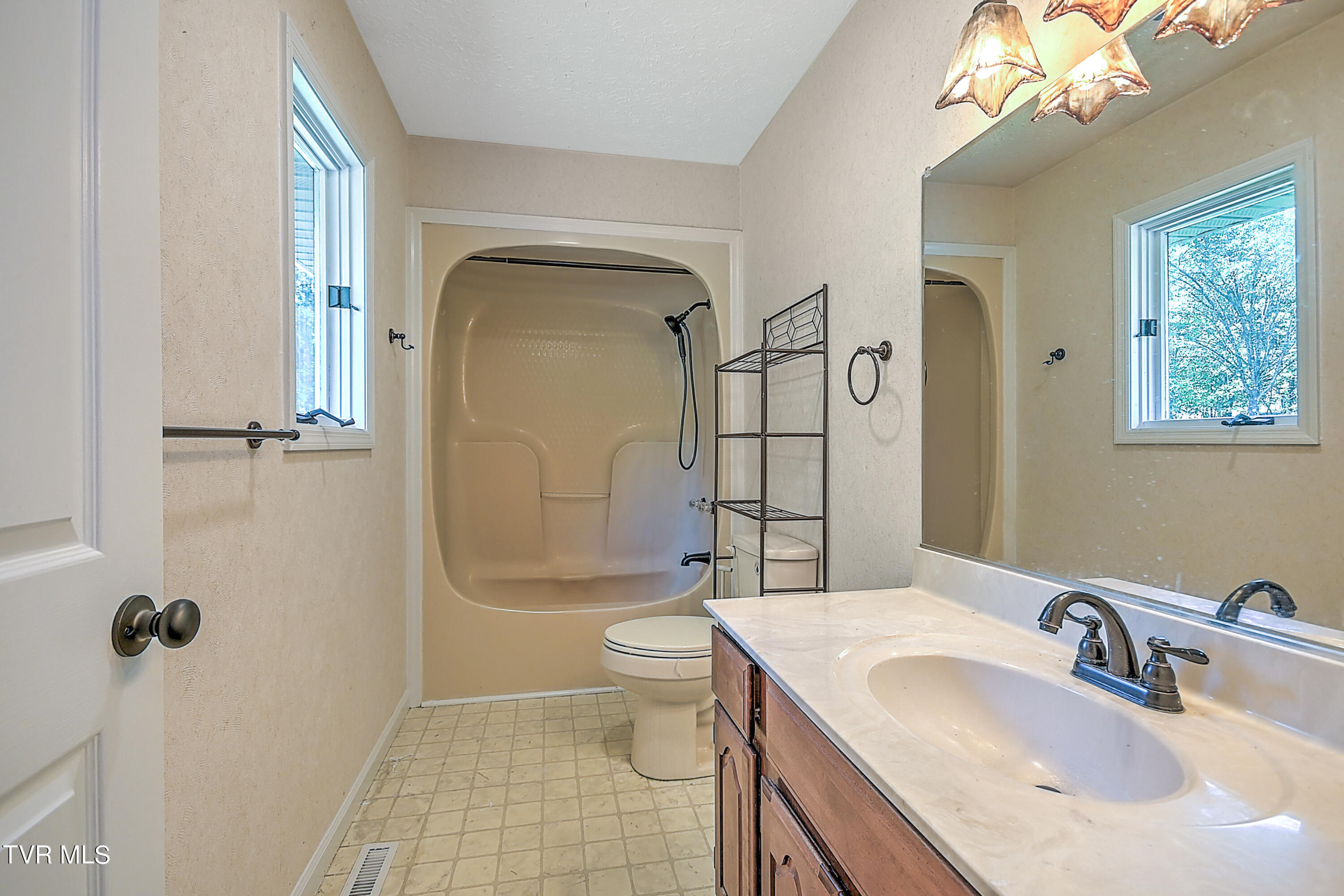 365 Rodefer Hollow Road Blountville, TN 37617 - Photo 24 of 38 365 Rodfer Holllow GN-18