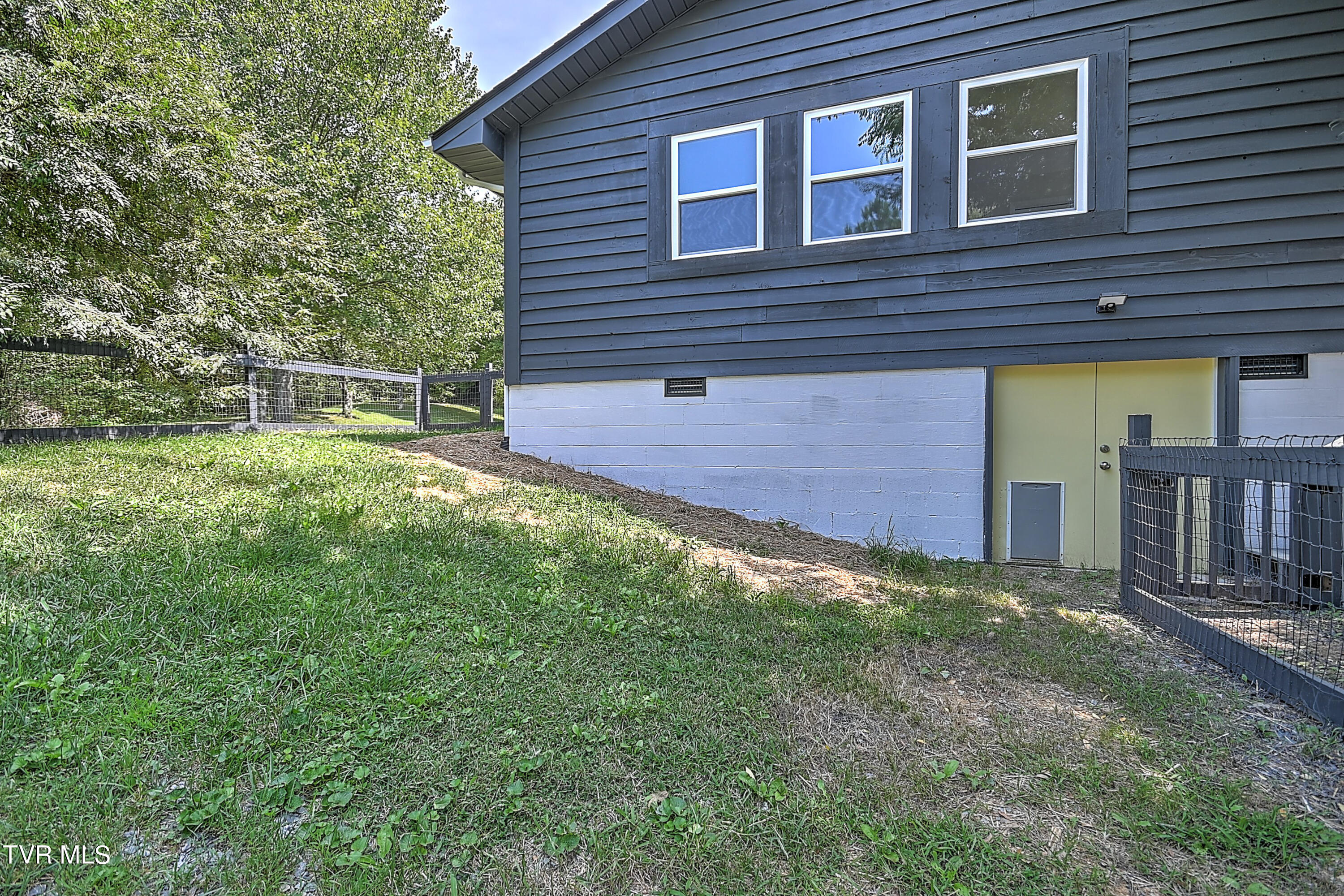 365 Rodefer Hollow Road Blountville, TN 37617 - Photo 38 of 38 365 Rodfer Holllow GN-44