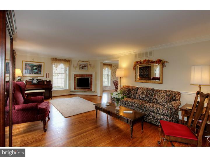 5 Rooftree Road Cherry Hill, NJ 08003 - Photo 3 of 19
