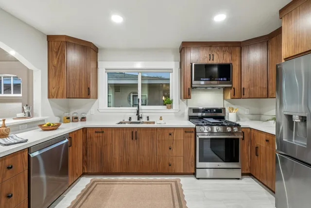 $950,000 | 330 Melven Court, San Leandro, CA 94577