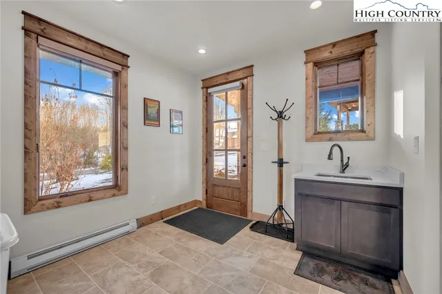 $1,399,900 | 256 High Country Overlook Overlook, Unit OVERLOOK, Banner Elk, NC 28604