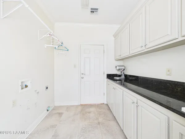 $340,000 | 512 East Villien Avenue, Abbeville, LA 70510