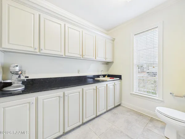 $340,000 | 512 East Villien Avenue, Abbeville, LA 70510