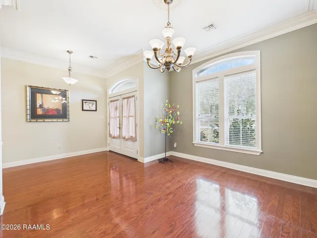 $340,000 | 512 East Villien Avenue, Abbeville, LA 70510