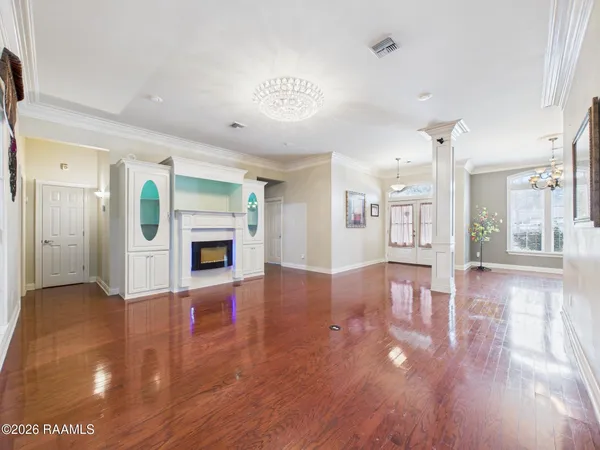 $340,000 | 512 East Villien Avenue, Abbeville, LA 70510