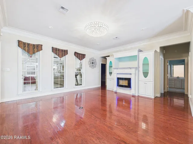 $340,000 | 512 East Villien Avenue, Abbeville, LA 70510