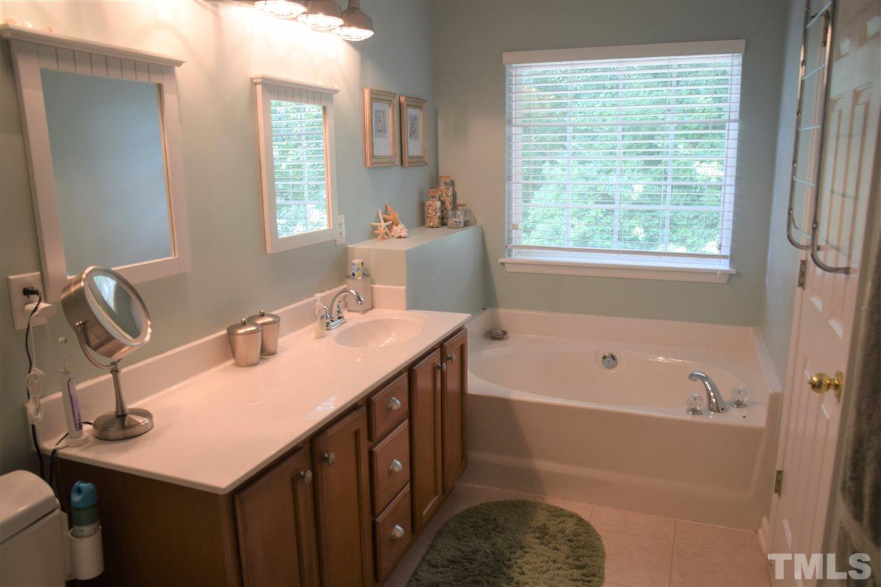 2405 Springfield Park Drive Raleigh, NC 27614 - Photo 20 of 30 Gallery Image 20