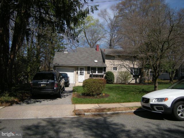 $435,000 | 7 Devonwood Road, Wayne, PA 19087