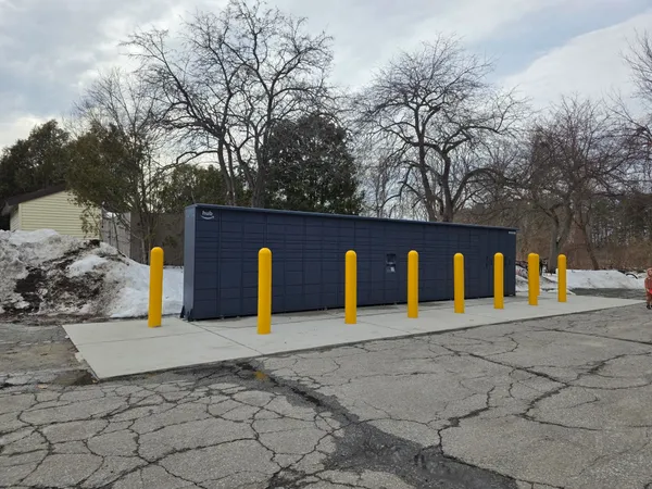 $1,950 | 5 Lancelot Court, Unit 5, Salem, NH 03079