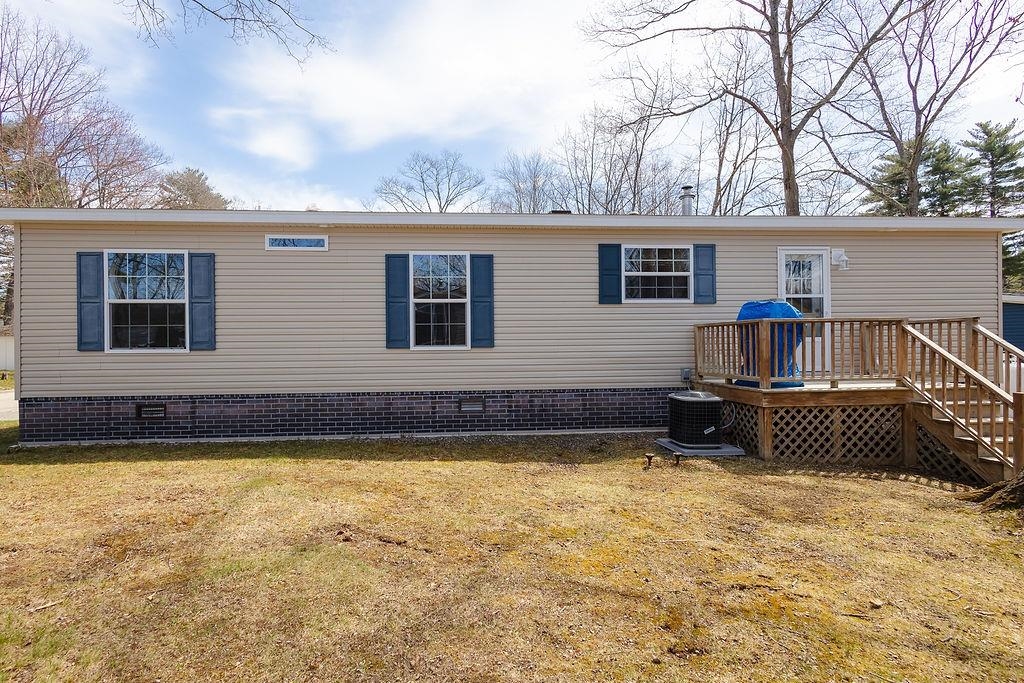220 Robin Hood Lane, Unit 220 Exeter, NH 03833 - Photo 35 of 38