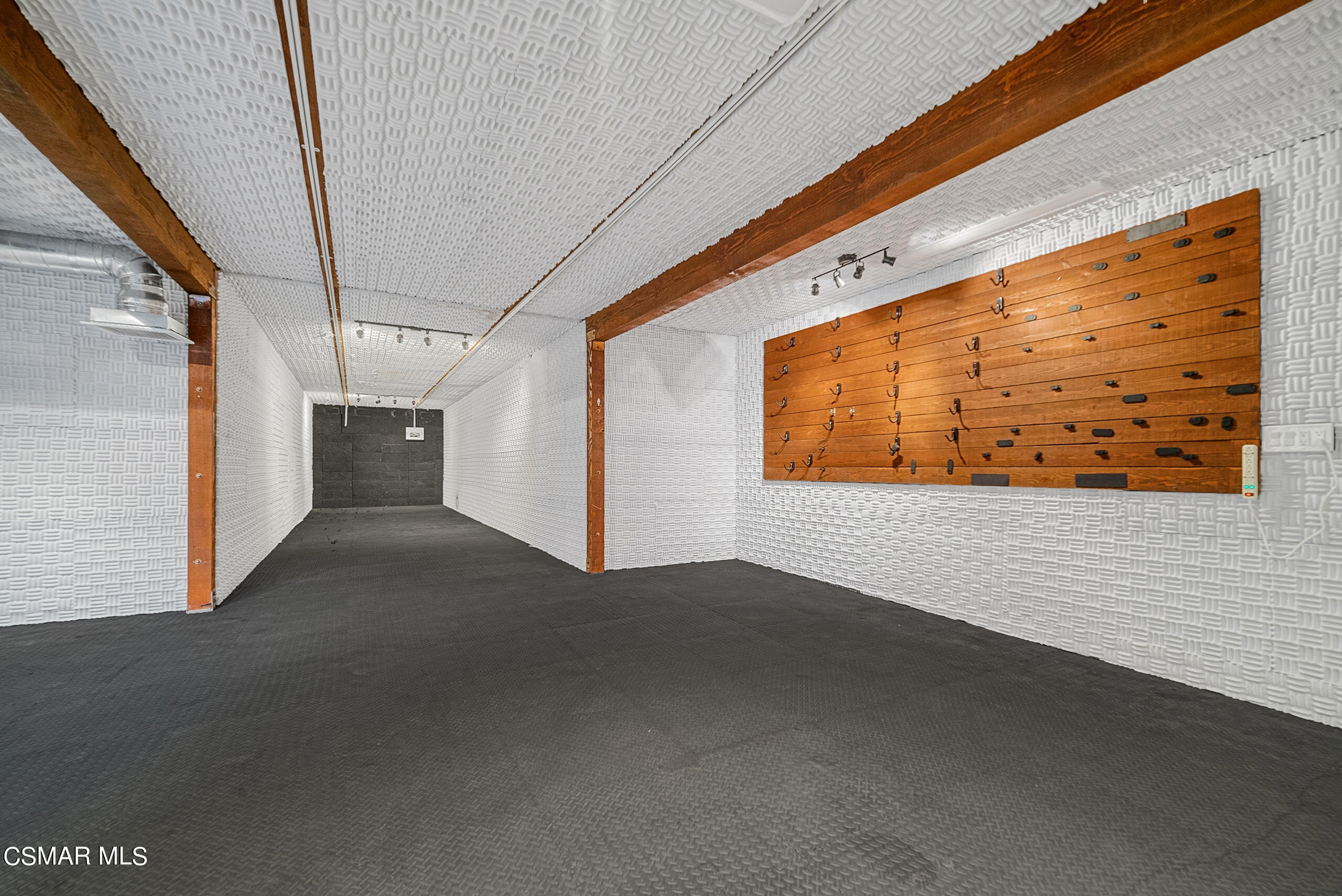 11875 Pradera Road Camarillo, CA 93012 - Photo 49 of 58 a view of a big room