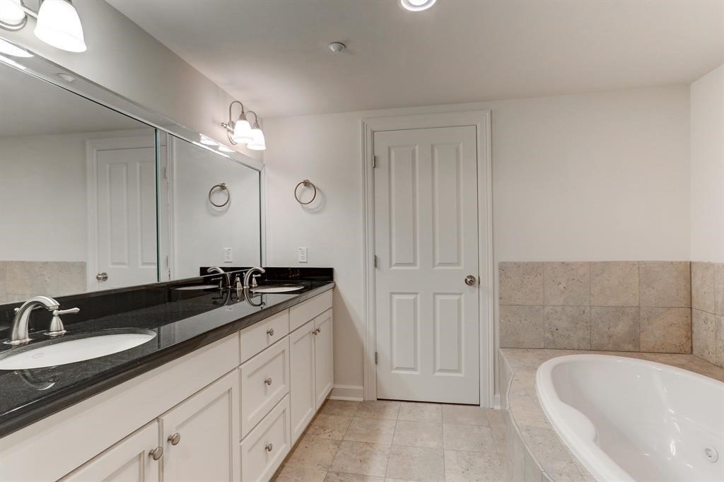 914 Main Street, Unit 1111 Houston, TX 77002 - Photo 7 of 22