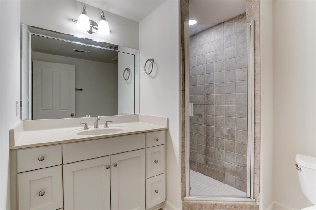 914 Main Street, Unit 1111 Houston, TX 77002 - Photo 10 of 22