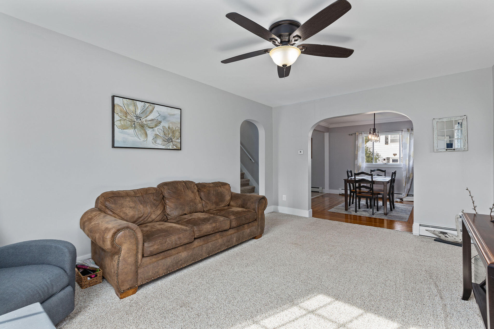 178 South Lincoln Road Bay City, MI 48708 - Photo 8 of 16 Living Room 2