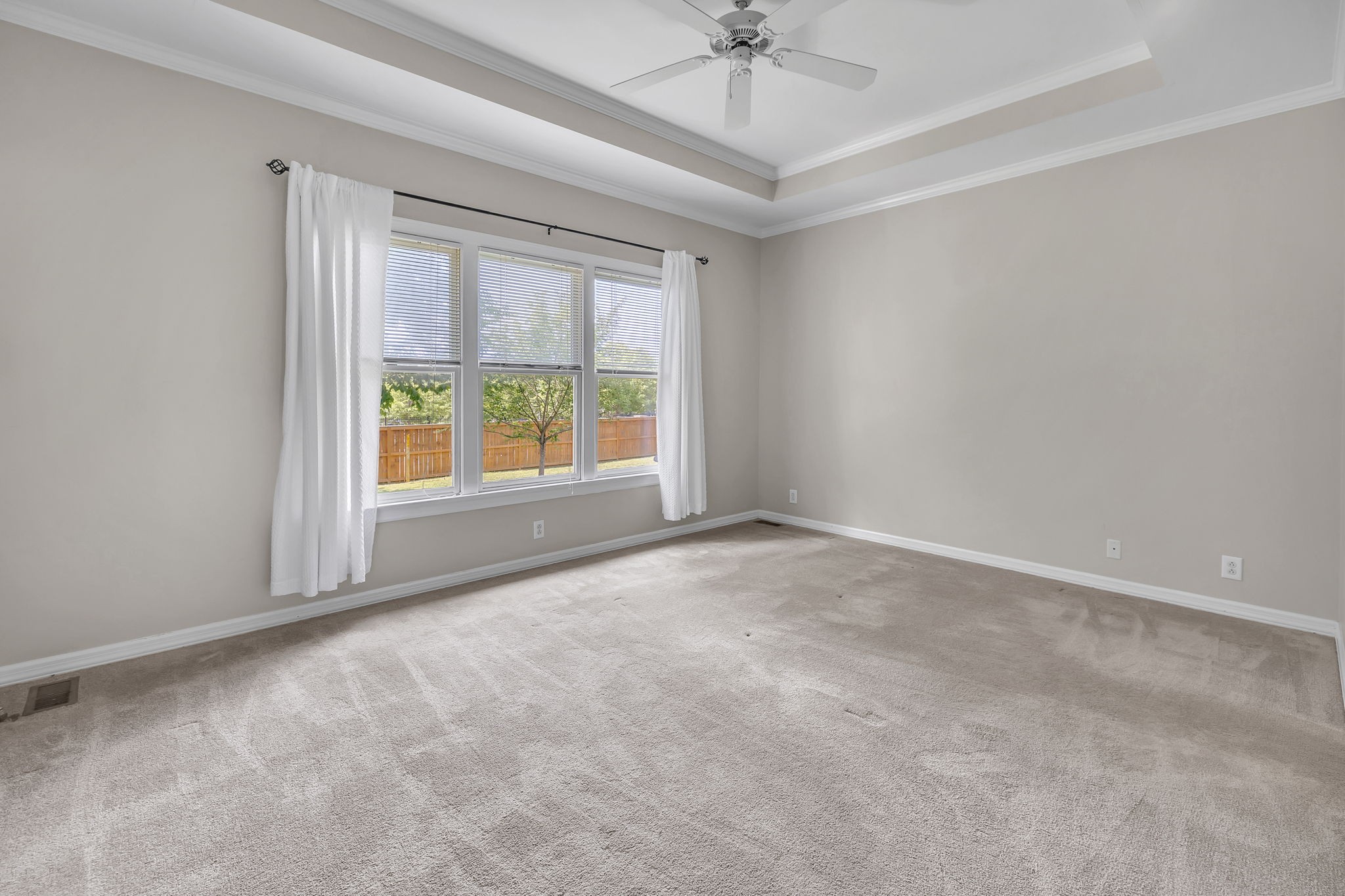 104 Hicks Road Nashville, TN 37221 - Photo 20 of 41 a view of an empty room with a window