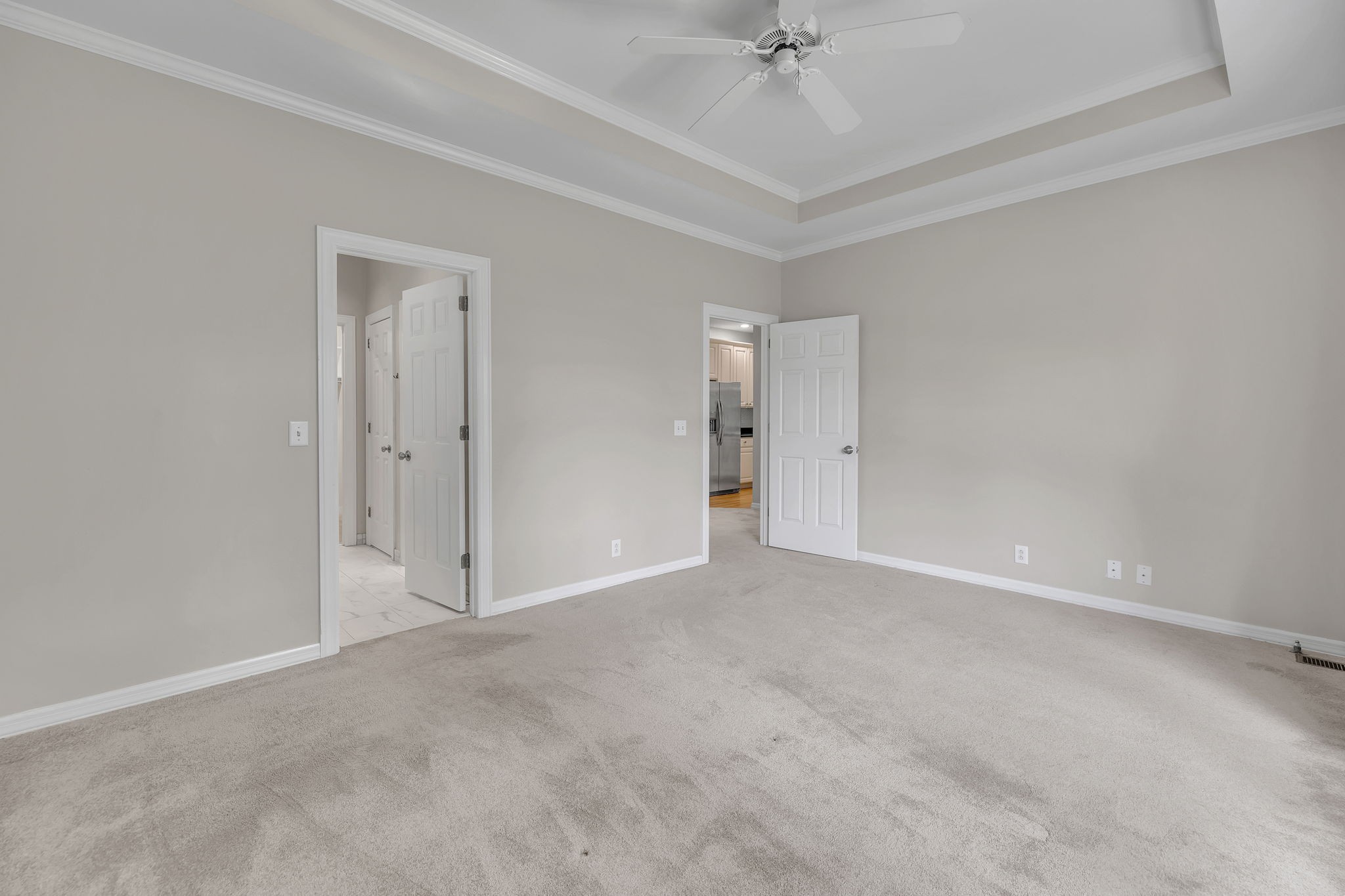 104 Hicks Road Nashville, TN 37221 - Photo 22 of 41 a view of an empty room and a ceiling fan