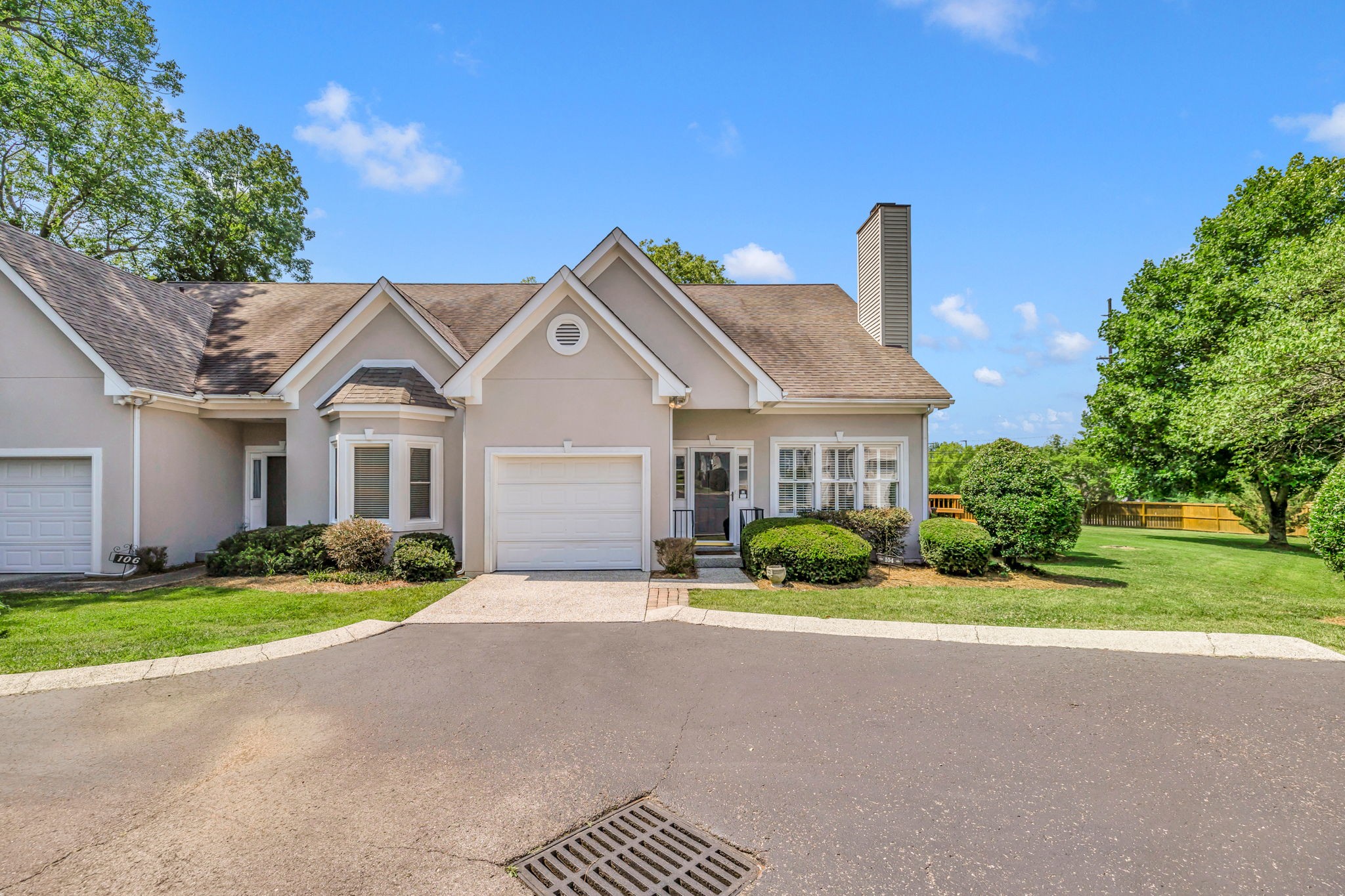 104 Hicks Road Nashville, TN 37221 - Photo 3 of 41 a front view of a house with garden