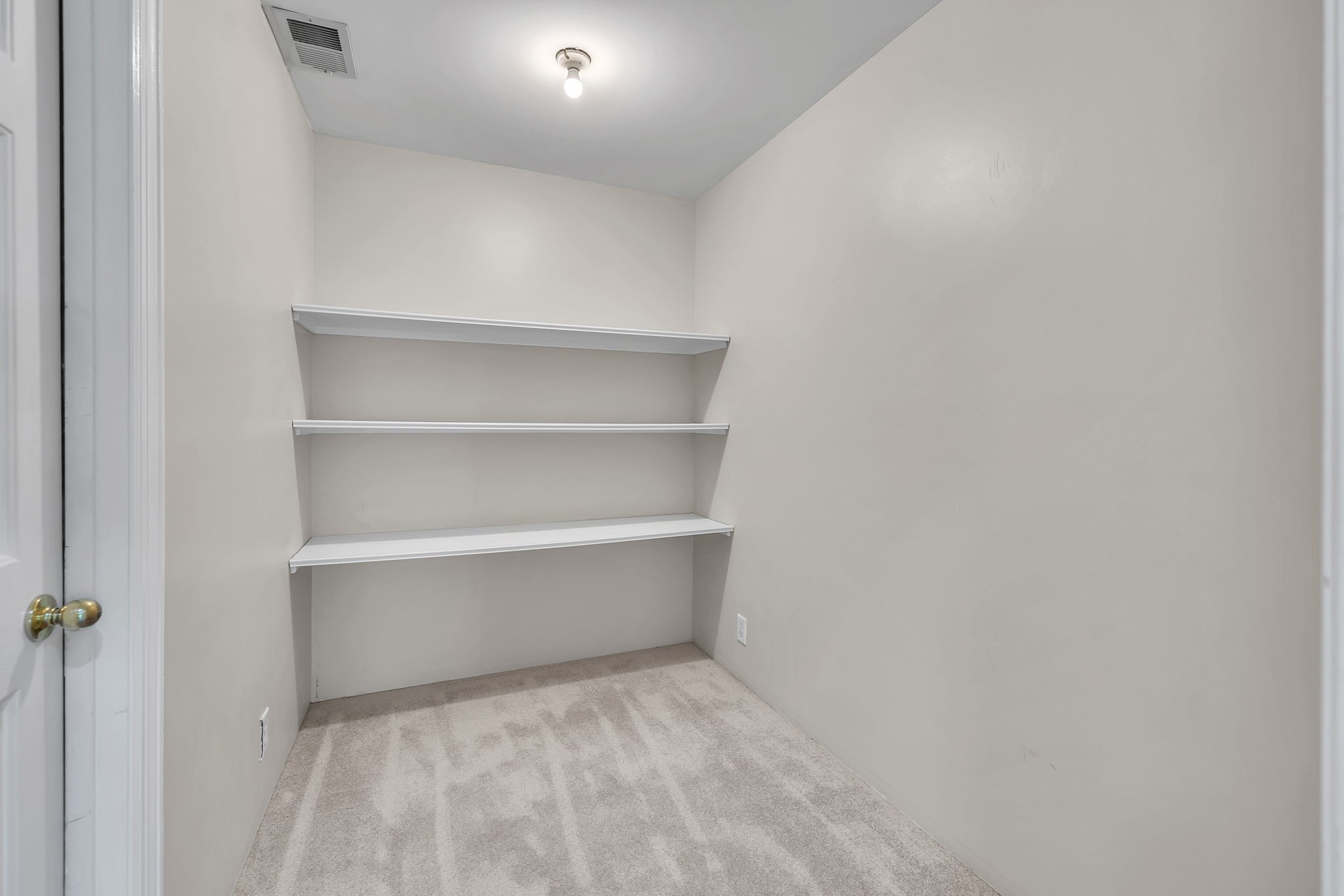 104 Hicks Road Nashville, TN 37221 - Photo 33 of 41 a view of an empty room