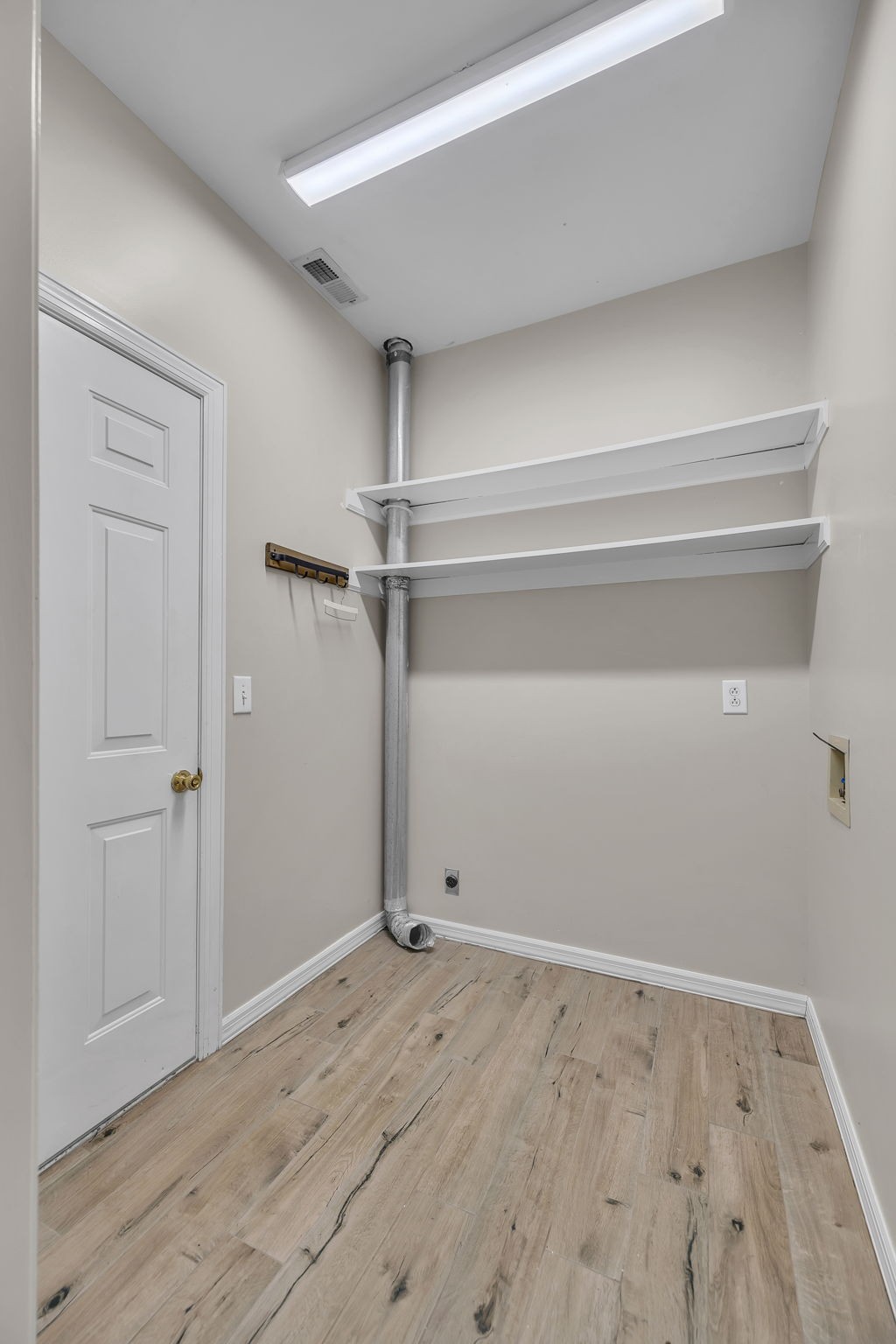 104 Hicks Road Nashville, TN 37221 - Photo 34 of 41 a view of an empty room