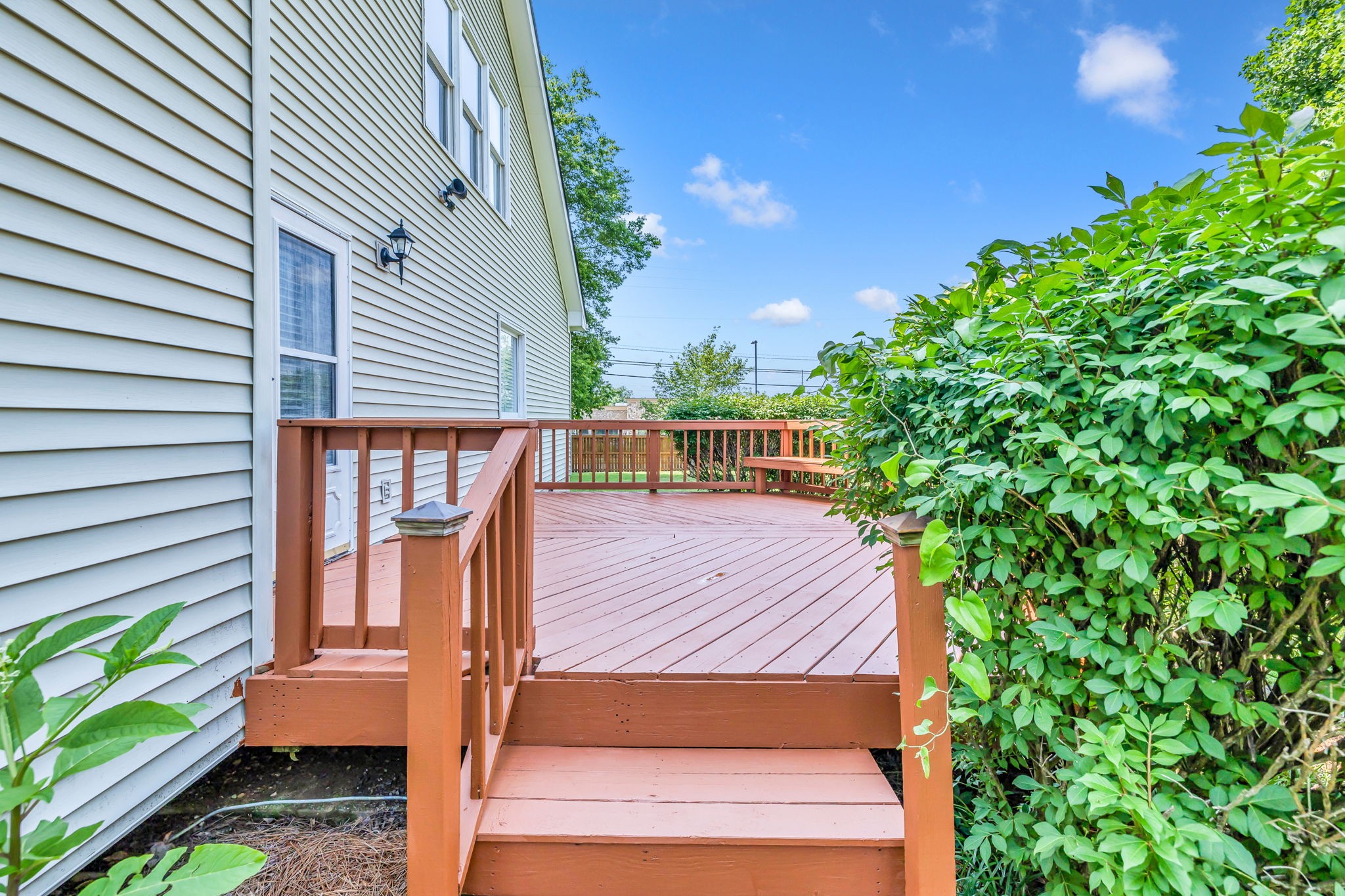 104 Hicks Road Nashville, TN 37221 - Photo 36 of 41 a balcony view with a backyard space