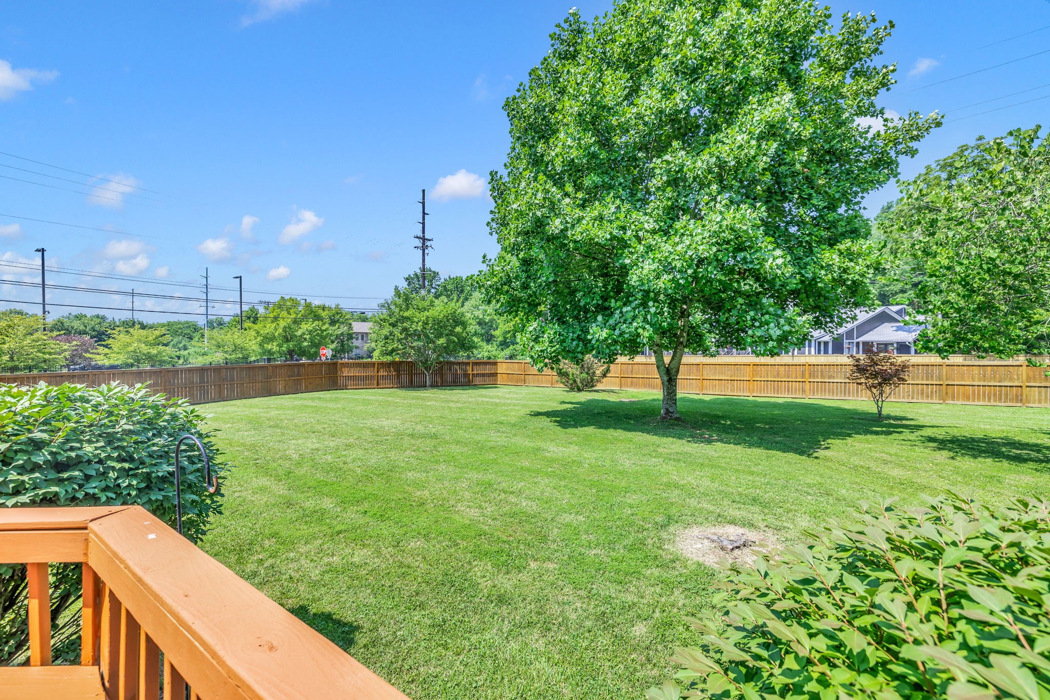 104 Hicks Road Nashville, TN 37221 - Photo 38 of 41 a view of a yard with a house and a park