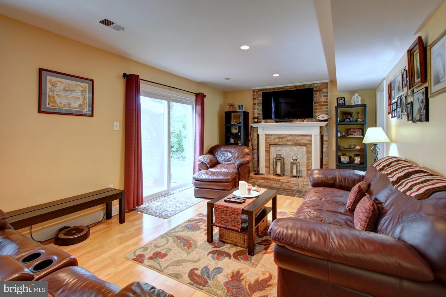 6224 Plaited Reed Columbia, MD 21044 - Photo 16 of 41 Gallery Image 16