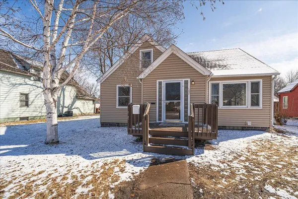 $349,000 | 107 Lincoln Avenue North, New Prague, MN 56071