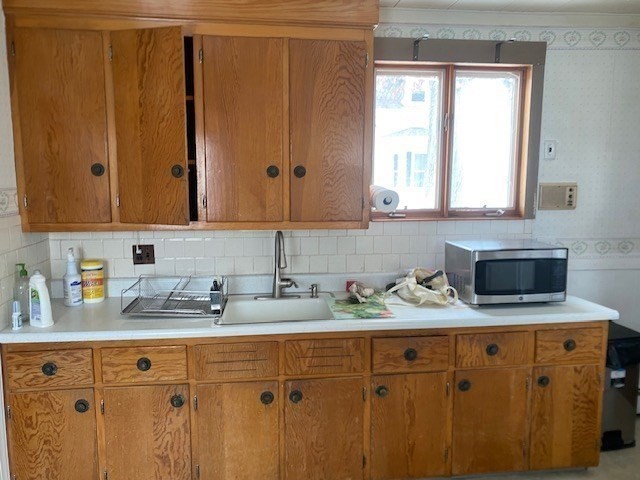 32 Vernon Street Waltham, MA 02453 - Photo 13 of 33