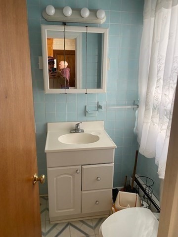 32 Vernon Street Waltham, MA 02453 - Photo 14 of 33