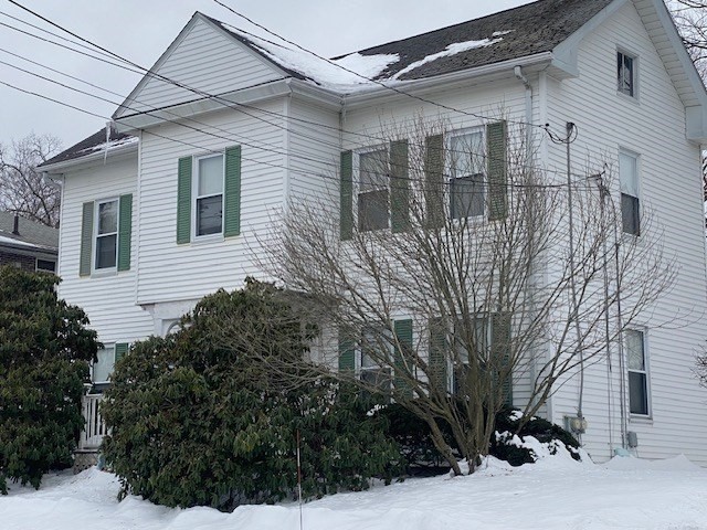 32 Vernon Street Waltham, MA 02453 - Photo 3 of 33