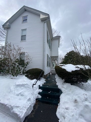 32 Vernon Street Waltham, MA 02453 - Photo 5 of 33