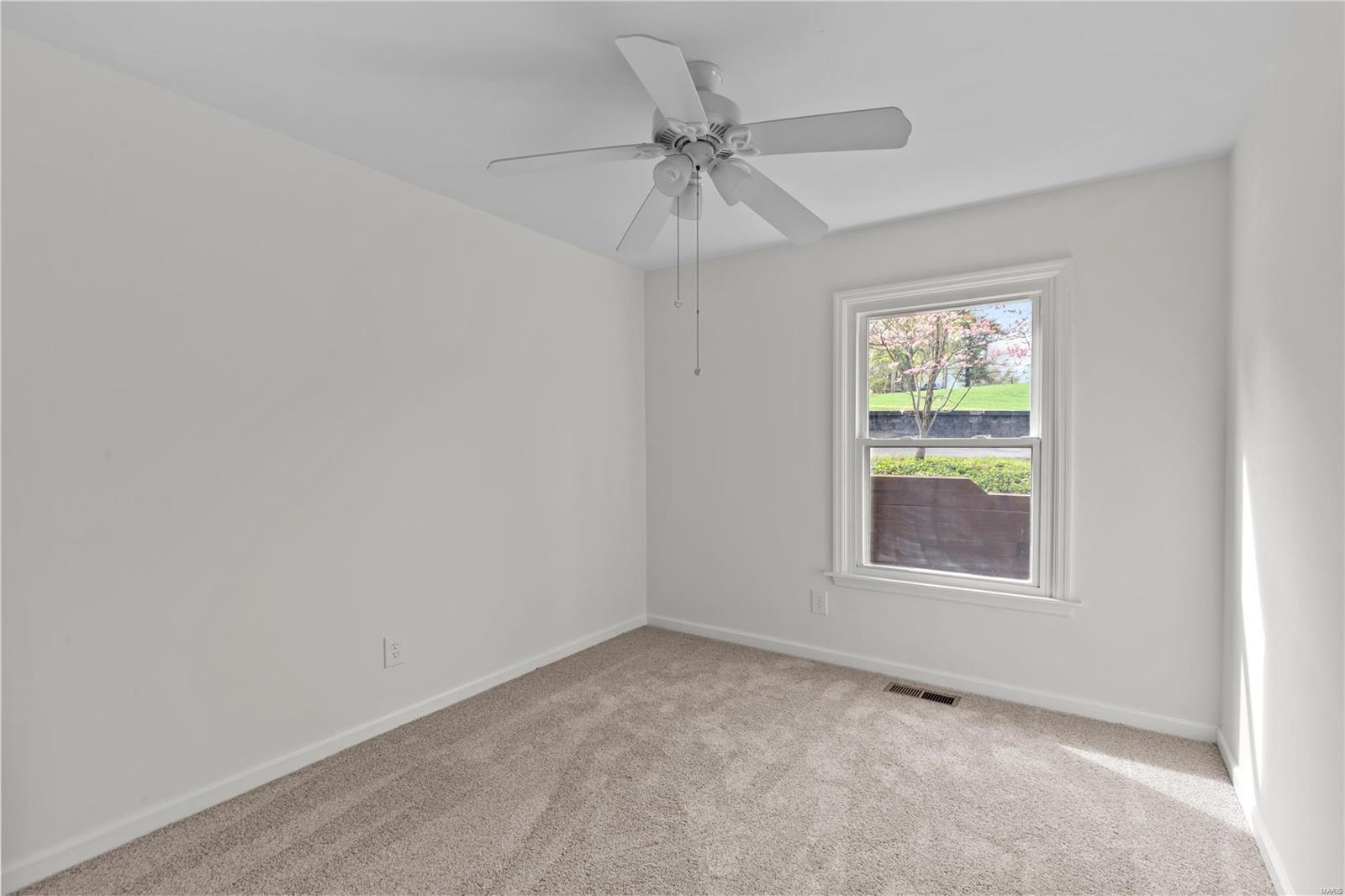 1953 Rieth Terrace St. Louis, MO 63122 - Photo 13 of 19 Gallery Image 13