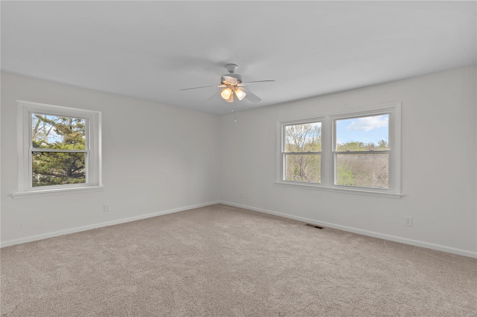 1953 Rieth Terrace St. Louis, MO 63122 - Photo 6 of 19 Gallery Image 6